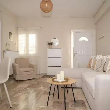 Seaside Warm & Stylish Getaway 拉卡伊